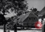 Image maison où le maréchal Josip Broz Tito est né Kumrovec Yougoslavie, 1950, de la seconde 36 séquences d'archives historiques vidéo 65675040276