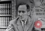 Standbild Minton Rosen United States USA, 1954, aus Sekunde 15 historischem Filmmaterial Videoclip 65675040288