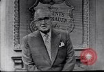 Standbild Frank Knight Werbung Longines Uhren United States USA, 1954, aus Sekunde 4 historischem Filmmaterial Videoclip 65675040290