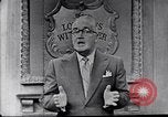 Standbild Frank Knight Werbung Longines Uhren United States USA, 1954, aus Sekunde 8 historischem Filmmaterial Videoclip 65675040290
