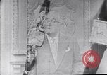 Standbild Frank Knight Werbung Longines Uhren United States USA, 1954, aus Sekunde 23 historischem Filmmaterial Videoclip 65675040290