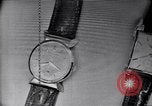 Standbild Frank Knight Werbung Longines Uhren United States USA, 1954, aus Sekunde 44 historischem Filmmaterial Videoclip 65675040290