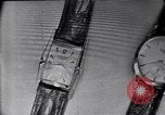 Standbild Frank Knight Werbung Longines Uhren United States USA, 1954, aus Sekunde 54 historischem Filmmaterial Videoclip 65675040290