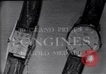 Standbild Frank Knight Werbung Longines Uhren United States USA, 1954, aus Sekunde 55 historischem Filmmaterial Videoclip 65675040290