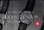 Standbild Frank Knight Werbung Longines Uhren United States USA, 1954, aus Sekunde 56 historischem Filmmaterial Videoclip 65675040290