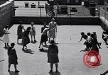 Immagine di Girl Scouts Manhattan New York City USA, 1930, secondo 7 filmato di repertorio 65675040295