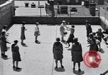 Immagine di Girl Scouts Manhattan New York City USA, 1930, secondo 15 filmato di repertorio 65675040295