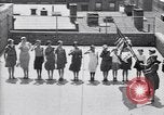 Immagine di Girl Scouts Manhattan New York City USA, 1930, secondo 26 filmato di repertorio 65675040295