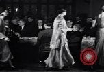 Immagine di Sacerdote New York City USA, 1930, secondo 20 filmato di repertorio 65675040296