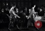 Immagine di Sacerdote New York City USA, 1930, secondo 21 filmato di repertorio 65675040296