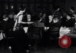 Immagine di Sacerdote New York City USA, 1930, secondo 26 filmato di repertorio 65675040296