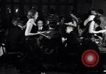 Immagine di Sacerdote New York City USA, 1930, secondo 27 filmato di repertorio 65675040296