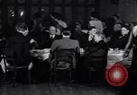 Immagine di Sacerdote New York City USA, 1930, secondo 28 filmato di repertorio 65675040296