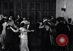 Immagine di Sacerdote New York City USA, 1930, secondo 61 filmato di repertorio 65675040296