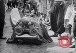Immagine di Drago Cinese cerimonia Cina, 1947, secondo 22 filmato di repertorio 65675040307