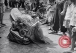 Immagine di Drago Cinese cerimonia Cina, 1947, secondo 25 filmato di repertorio 65675040307