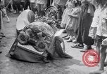 Immagine di Drago Cinese cerimonia Cina, 1947, secondo 27 filmato di repertorio 65675040307
