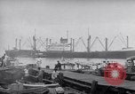 Image Tanjung Priok Harbour Jakarta Indonésie, 1947, de la seconde 3 séquences d'archives historiques vidéo 65675040311
