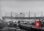 Image Tanjung Priok Harbour Jakarta Indonésie, 1947, de la seconde 4 séquences d'archives historiques vidéo 65675040311