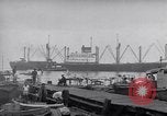 Image Tanjung Priok Harbour Jakarta Indonésie, 1947, de la seconde 13 séquences d'archives historiques vidéo 65675040311