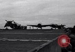 Standbild Flugzeuge Okinawa Ryukyu Inseln, 1945, aus Sekunde 48 historischem Filmmaterial Videoclip 65675040315