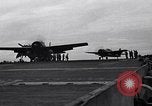 Standbild Flugzeuge Okinawa Ryukyu Inseln, 1945, aus Sekunde 52 historischem Filmmaterial Videoclip 65675040315