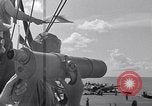 Standbild TBF UND F4F Flugzeug beim Start von USS Marcus Insel (CVE-77) Pazifik, 1944, aus Sekunde 5 historischem Filmmaterial Videoclip 65675040324
