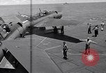 Standbild TBF UND F4F Flugzeug beim Start von USS Marcus Insel (CVE-77) Pazifik, 1944, aus Sekunde 28 historischem Filmmaterial Videoclip 65675040324