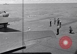 Standbild TBF UND F4F Flugzeug beim Start von USS Marcus Insel (CVE-77) Pazifik, 1944, aus Sekunde 47 historischem Filmmaterial Videoclip 65675040324