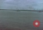 Image navires de guerre américains d ~ Task Force 51 bombarde l'Iwo Jima Iwo Jima, 1945, de la seconde 22 séquences d'archives historiques vidéo 65675040331