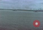 Image navires de guerre américains d ~ Task Force 51 bombarde l'Iwo Jima Iwo Jima, 1945, de la seconde 25 séquences d'archives historiques vidéo 65675040331