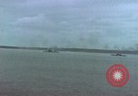 Image navires de guerre américains d ~ Task Force 51 bombarde l'Iwo Jima Iwo Jima, 1945, de la seconde 32 séquences d'archives historiques vidéo 65675040331