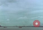 Image navires de guerre américains d ~ Task Force 51 bombarde l'Iwo Jima Iwo Jima, 1945, de la seconde 41 séquences d'archives historiques vidéo 65675040331