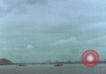 Image navires de guerre américains d ~ Task Force 51 bombarde l'Iwo Jima Iwo Jima, 1945, de la seconde 43 séquences d'archives historiques vidéo 65675040331