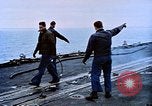 Standbild USS Franklin D Roosevelt CV-42 Mittelmeer, 1964, aus Sekunde 13 historischem Filmmaterial Videoclip 65675040343