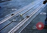 Standbild USS Franklin D Roosevelt CV-42 Mittelmeer, 1964, aus Sekunde 18 historischem Filmmaterial Videoclip 65675040343
