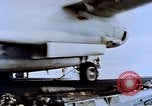 Standbild USS Franklin D Roosevelt CV-42 Mittelmeer, 1964, aus Sekunde 43 historischem Filmmaterial Videoclip 65675040343