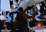 Standbild USS Franklin D Roosevelt CV-42 Mittelmeer, 1964, aus Sekunde 43 historischem Filmmaterial Videoclip 65675040344