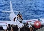 Standbild USS Franklin D Roosevelt CV-42 Mittelmeer, 1964, aus Sekunde 56 historischem Filmmaterial Videoclip 65675040344