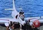 Standbild USS Franklin D Roosevelt CV-42 Mittelmeer, 1964, aus Sekunde 60 historischem Filmmaterial Videoclip 65675040344