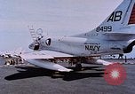 Immagine di USS Franklin D Roosevelt CV-42 Mare Mediterraneo, 1964, secondo 17 filmato di repertorio 65675040348