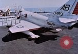 Immagine di USS Franklin D Roosevelt CV-42 Mare Mediterraneo, 1964, secondo 19 filmato di repertorio 65675040348