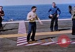 Immagine di USS Franklin D Roosevelt CV-42 Mare Mediterraneo, 1964, secondo 41 filmato di repertorio 65675040348