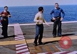 Immagine di USS Franklin D Roosevelt CV-42 Mare Mediterraneo, 1964, secondo 42 filmato di repertorio 65675040348