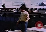 Immagine di USS Franklin D Roosevelt CV-42 Mare Mediterraneo, 1964, secondo 55 filmato di repertorio 65675040348