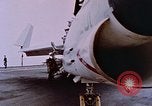 Immagine di USS Franklin D Roosevelt CV-42 Mare Mediterraneo, 1964, secondo 62 filmato di repertorio 65675040348
