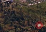 Standbild AH-1G und OH-6A Hubschrauber Vietnam, 1968, aus Sekunde 5 historischem Filmmaterial Videoclip 65675040351