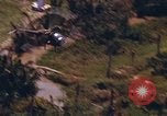 Standbild AH-1G und OH-6A Hubschrauber Vietnam, 1968, aus Sekunde 7 historischem Filmmaterial Videoclip 65675040351