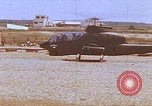 Standbild riverine Boote Vietnam, 1968, aus Sekunde 1 historischem Filmmaterial Videoclip 65675040352