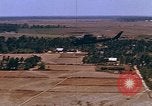 Standbild riverine Boote Vietnam, 1968, aus Sekunde 46 historischem Filmmaterial Videoclip 65675040352